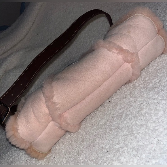 UGG Women's Blush and Brown Shearling Shoulder Bag - Picture 7 of 16